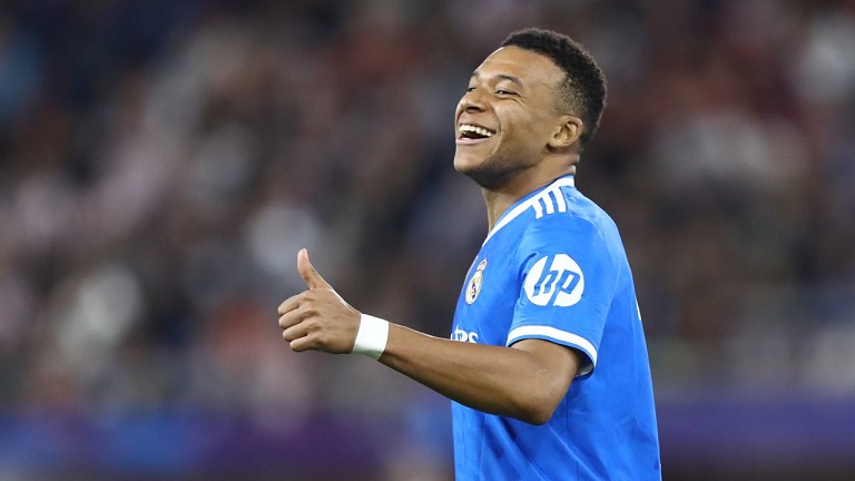 Kylian Mbappé scoorde vier doelpunten in één Champions League-wedstrijd